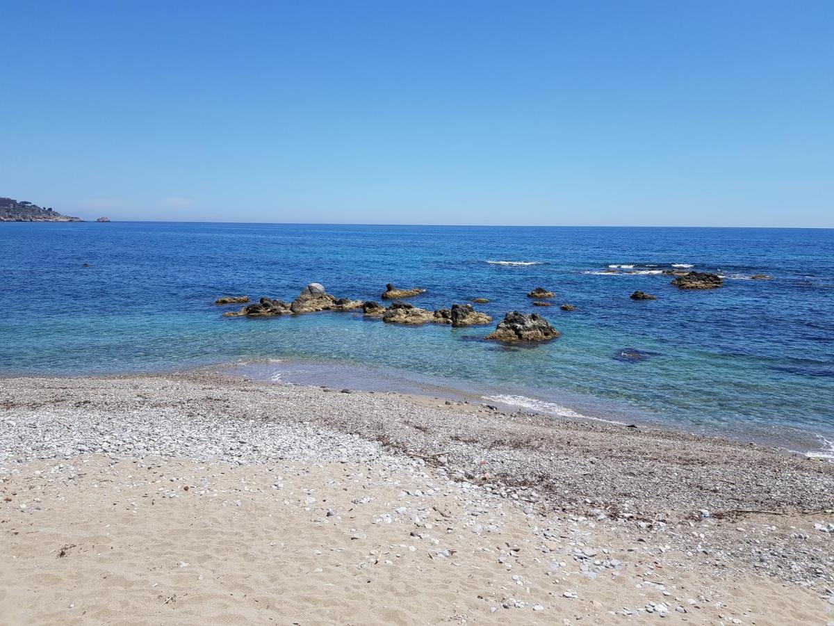 Blue Lagune Taormina Mare Екстер'єр фото